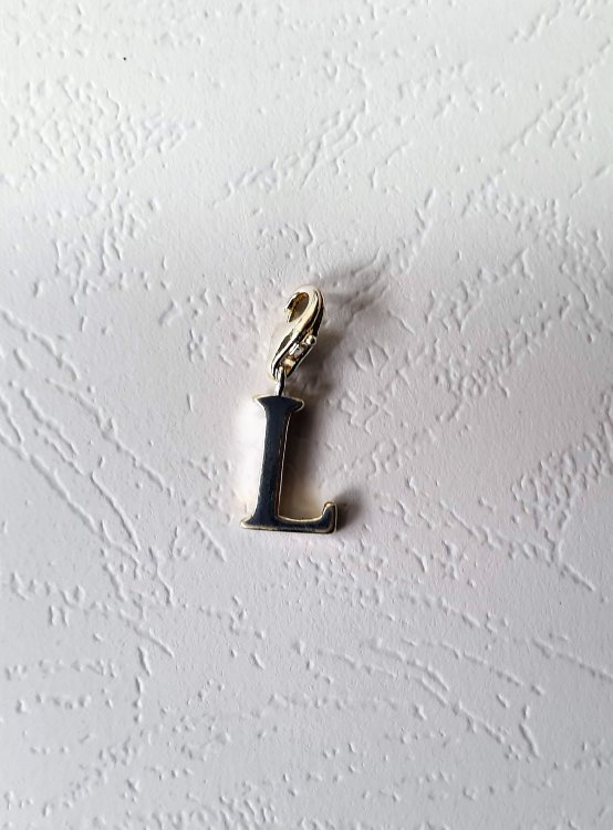 Подвеска "L" на застежке, металл, 3 см